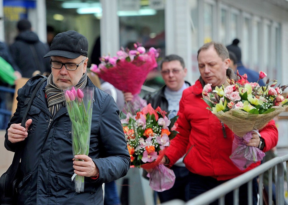 Каким цветам вы будете рады в день 8 марта.