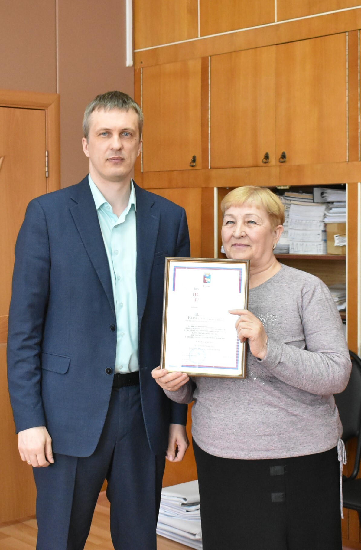 Награды к Дню местного самоуправления вручены специалистам сельских поселений.